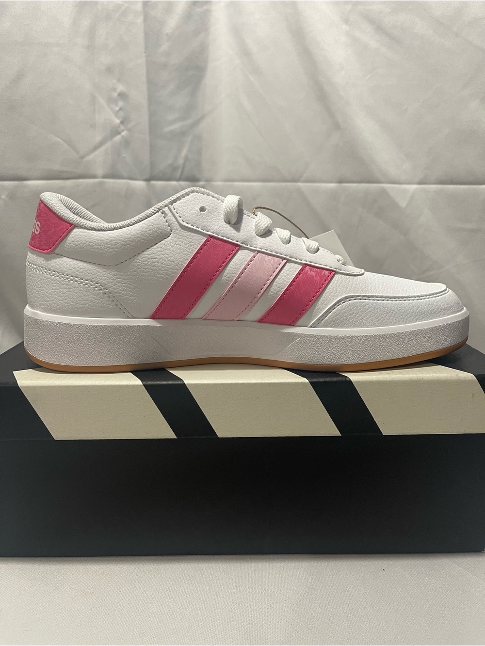 Adidas Breaknet 3.0 J White Pink Sneakers Youth Girls Size 5 JR8444 NIB New